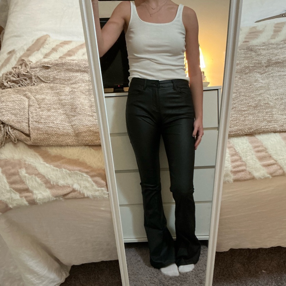 Edikted - LUNA FAUX LEATHER FLARE JEANS
